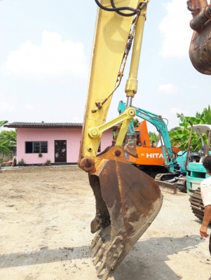 ขายจ้า..SUMITOMO SH120A1 เก่านอกแท้ เดิมๆๆ 4,XXX ชั่วโมง แทรคใหญ่ 70 มีลายแย๊ก พร้อมใช้ โทร 089-3818694 ดวงนภา ขายจ้า..SUMITOMO SH120A1 เก่านอกแท้ เดิมๆๆ 4,XXX ชั่วโมง แทรคใหญ่ 70 มีลายแย๊ก พร้อมใช้ โทร 089-3818694 ดวงนภา