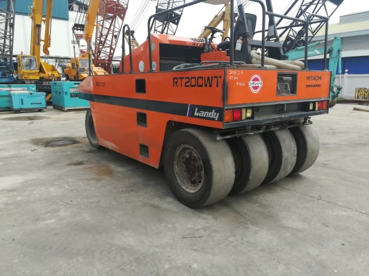 ขายรถบด RT200WT-C  โทร 061-4194021 พรภวิษย์