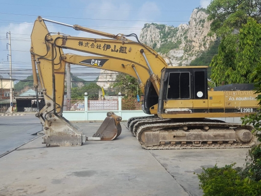 ขายCAT320CกับE200B  รถใช้ได้ปกติเจ้าของขายเองราคาไม่แพง