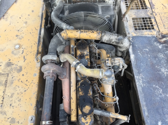 ขายCAT320CกับE200B  รถใช้ได้ปกติเจ้าของขายเองราคาไม่แพง