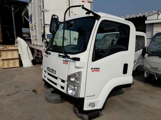 หัวรถ ยี่ห้อ isuzu รุ่น 210/190 ถอดบัส หัวรถ ยี่ห้อ isuzu รุ่น 210/190 ถอดบัส