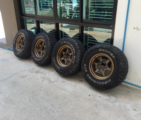 ล้อTE 37x 16x8 พร้อมยางCooper STT 265/75/16 ทั้งชุด สวยๆ