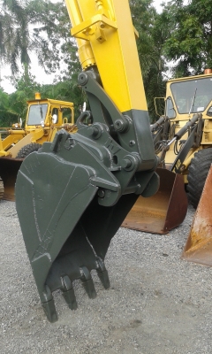 ต้องการขายรถขุดKOMATSU-PW150ESรถนอกนำเข้าจากญี่ปุ่น ต้องการขายรถขุดKOMATSU-PW150ESรถนอกนำเข้าจากญี่ปุ่น