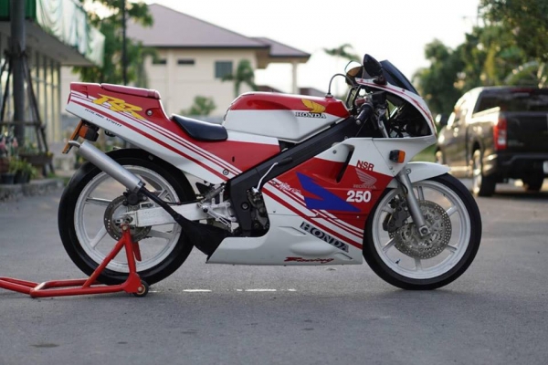 ร้าน วุฒิ นนบุรี ขายHONDA NSR250cc. MC18 ในตำนาน ร้าน วุฒิ นนบุรี ขายHONDA NSR250cc. MC18 ในตำนาน