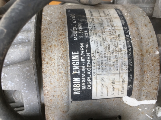 ขายด่วนเครื่องตัดถนมคอนกรีตของนอก