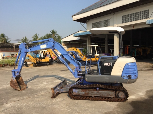 รถขุด Mitsubishi MM30T มือสอง นำเข้าจากญี่ปุ่น พร้อมใช้งาน รถขุด Mitsubishi MM30T มือสอง นำเข้าจากญี่ปุ่น พร้อมใช้งาน