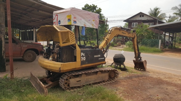 ขาย แบคโฮ KOMATSU PC30-5 เครื่องดี ปั้มเฟือง ช่วงล่าง 70\% รถใช้งานได้ดี เอกสารใบซื้อขาย ขาย แบคโฮ KOMATSU PC30-5 เครื่องดี ปั้มเฟือง ช่วงล่าง 70\% รถใช้งานได้ดี เอกสารใบซื้อขาย