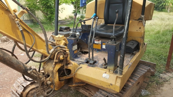 ขาย แบคโฮ KOMATSU PC30-5 เครื่องดี ปั้มเฟือง ช่วงล่าง 70\% รถใช้งานได้ดี เอกสารใบซื้อขาย ขาย แบคโฮ KOMATSU PC30-5 เครื่องดี ปั้มเฟือง ช่วงล่าง 70\% รถใช้งานได้ดี เอกสารใบซื้อขาย