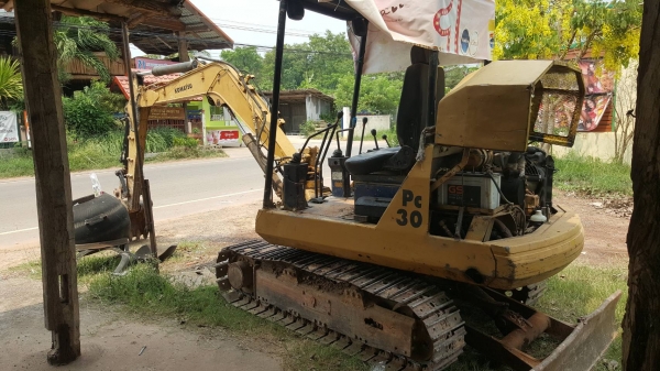ขาย แบคโฮ KOMATSU PC30-5 เครื่องดี ปั้มเฟือง ช่วงล่าง 70\% รถใช้งานได้ดี เอกสารใบซื้อขาย ขาย แบคโฮ KOMATSU PC30-5 เครื่องดี ปั้มเฟือง ช่วงล่าง 70\% รถใช้งานได้ดี เอกสารใบซื้อขาย