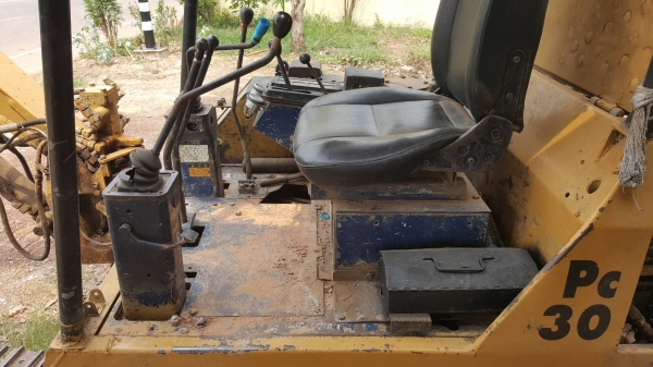 ขาย แบคโฮ KOMATSU PC30-5 เครื่องดี ปั้มเฟือง ช่วงล่าง 70\% รถใช้งานได้ดี เอกสารใบซื้อขาย ขาย แบคโฮ KOMATSU PC30-5 เครื่องดี ปั้มเฟือง ช่วงล่าง 70\% รถใช้งานได้ดี เอกสารใบซื้อขาย
