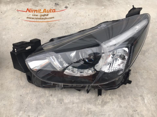 ไฟหน้า Mazda 2 Skyactiv ไฟหน้า Mazda 2 Skyactiv