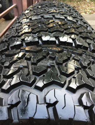 ยาง All Maxxis980 265 70 16 สิ้นปี14 ดอกเต็ม ไม่มีปะ ใช้ยาว ราคาไม่แพง
