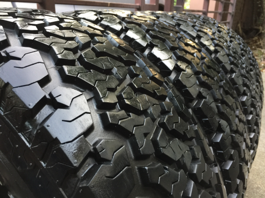 ยาง All Maxxis980 265 70 16 สิ้นปี14 ดอกเต็ม ไม่มีปะ ใช้ยาว ราคาไม่แพง ยาง All Maxxis980 265 70 16 สิ้นปี14 ดอกเต็ม ไม่มีปะ ใช้ยาว ราคาไม่แพง