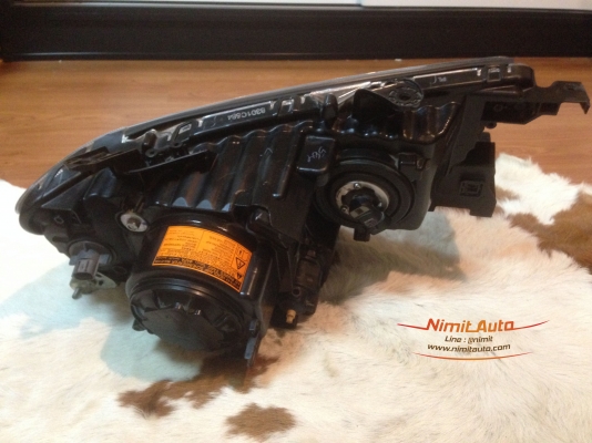 ไฟหน้า Mitsubishi Pajero Sport 2012 ไฟหน้า Mitsubishi Pajero Sport 2012