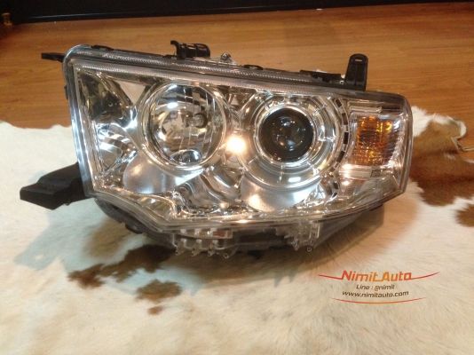 ไฟหน้า Mitsubishi Pajero Sport 2012 ไฟหน้า Mitsubishi Pajero Sport 2012