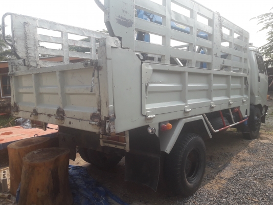 ขายหกล้อดั้มติดเครน