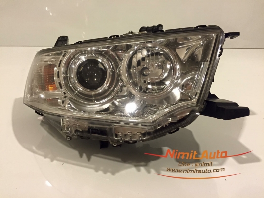 ไฟหน้า Mitsubishi Pajero Sport 2010