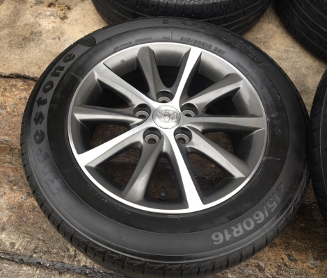 ล้อแม็ก Toyota Camry Hibrid ขอบ 16 พร้อมยาง 215-60-16 ปี 15 แม็กสวย