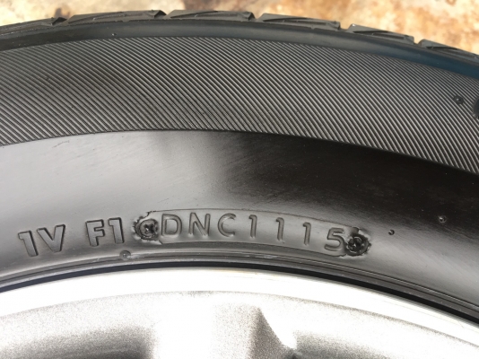 ล้อแม็ก Toyota Camry Hibrid ขอบ 16 พร้อมยาง 215-60-16 ปี 15 แม็กสวย