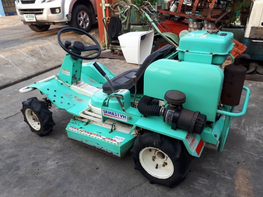 รถตัดหญ้านั่งขับ Sato SRM831 นำเข้าจากญี่ปุ่น