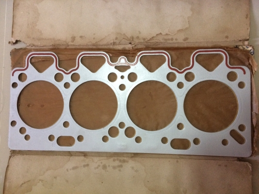 ขายปะเก็นฝาสูบสำหรับเครื่องยนต์เปอร์กิ้น Perkins 4.236 ขายปะเก็นฝาสูบสำหรับเครื่องยนต์เปอร์กิ้น Perkins 4.236