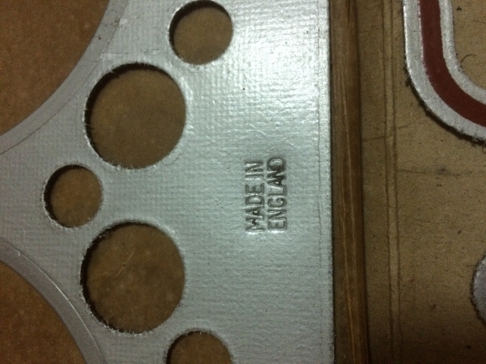 ขายปะเก็นฝาสูบสำหรับเครื่องยนต์เปอร์กิ้น Perkins 4.236 ขายปะเก็นฝาสูบสำหรับเครื่องยนต์เปอร์กิ้น Perkins 4.236