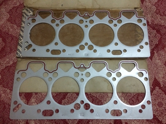 ขายปะเก็นฝาสูบสำหรับเครื่องยนต์เปอร์กิ้น Perkins 4.236 ขายปะเก็นฝาสูบสำหรับเครื่องยนต์เปอร์กิ้น Perkins 4.236