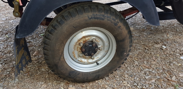 3 ล้อการเกษตรและก่อสร้าง 200 cc.  กะบะกว้าง 1.30 x 2.00 ซ.ม.