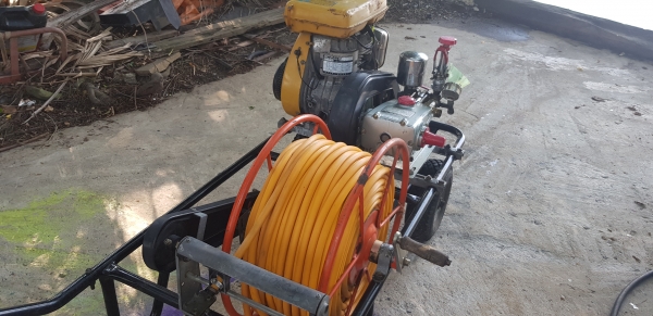 ปั้มฉีดยาพร้อมสาย 90 เมตร เทสแล้ว