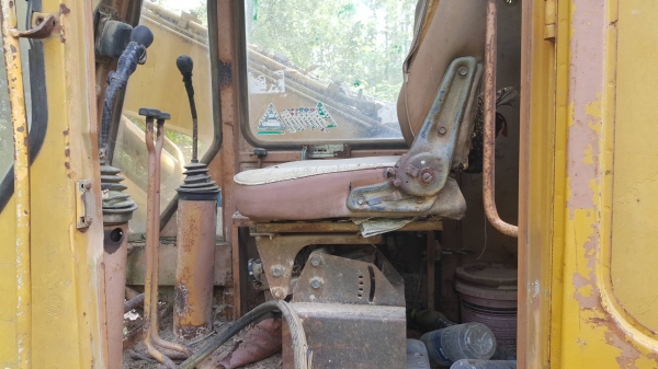 ขาย แบคโฮ KATO HD550 เครื่องยนต์ 6D14 165 แรงม้า ปั้มดี ช่วงล่างดี เอกสารใบซื้อขาย ราคาต่อรองได้ ขาย แบคโฮ KATO HD550 เครื่องยนต์ 6D14 165 แรงม้า ปั้มดี ช่วงล่างดี เอกสารใบซื้อขาย ราคาต่อรองได้