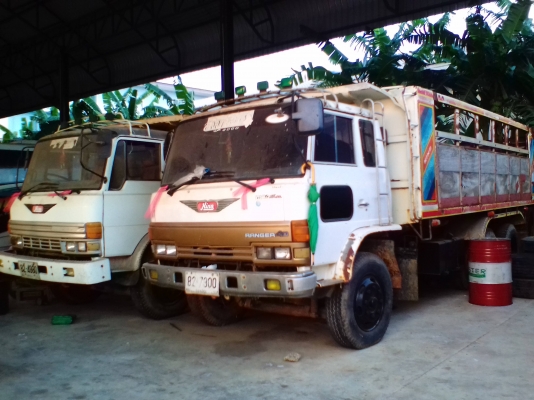 ขายรถสิบล้อดั้มF18 สองเพลา เครื่องHO7C 185แรงม้า สภาพพร้อมใช้งาน ภาษีไม่ขาดเจ้าของใช้รักษาดูแลดี