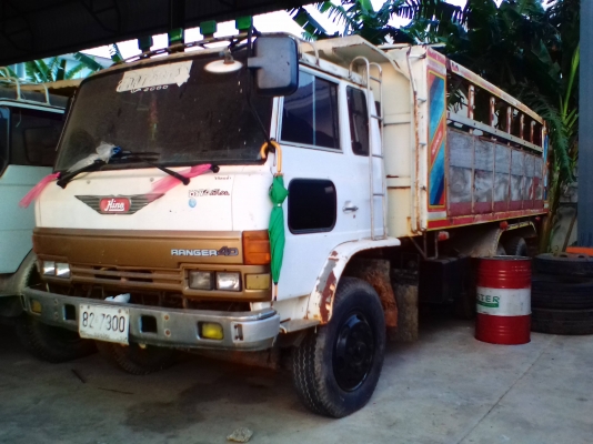 ขายรถสิบล้อดั้มF18 สองเพลา เครื่องHO7C 185แรงม้า สภาพพร้อมใช้งาน ภาษีไม่ขาดเจ้าของใช้รักษาดูแลดี