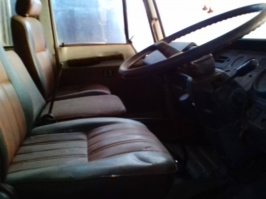 ขายรถสิบล้อดั้มF18 สองเพลา เครื่องHO7C 185แรงม้า สภาพพร้อมใช้งาน ภาษีไม่ขาดเจ้าของใช้รักษาดูแลดี