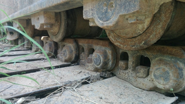 SK200MARK3 เอกสารเล่ม ช่วงล่างบูชกลม โช่สูง เอวแน่น มีติ่ที่ใบหัก16แผ่นแต่แผ่นยังหนา เครี่องเดิมปั้มเดิมไม่โหลด ฉีกตัวแรง เดินเร็ว ระบบแอร์มี จอกล่องอยู่ครบได้ไปคุ้ม อยากได้ของดีราคาถูกต้องรีบ ราคา 395,000บ. สนใจ 0835601591