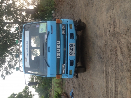 ขายรถแม็คโครพร้อมรถบรรทุก เทเลอร์สิบล้อสองเพลา พร้อมใช้งาน ขายรถแม็คโครพร้อมรถบรรทุก เทเลอร์สิบล้อสองเพลา พร้อมใช้งาน