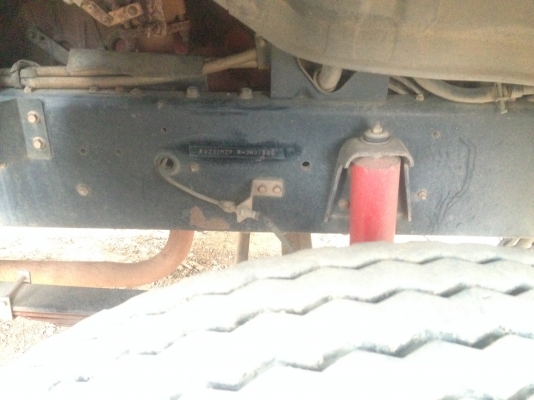 ขายรถแม็คโครพร้อมรถบรรทุก เทเลอร์สิบล้อสองเพลา พร้อมใช้งาน ขายรถแม็คโครพร้อมรถบรรทุก เทเลอร์สิบล้อสองเพลา พร้อมใช้งาน