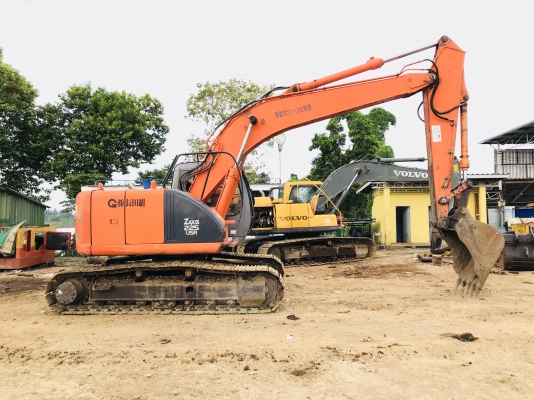 ขาย HITACHI ZX225USR  ไมล์ 13,xxxชม.มีไลนหัวกระแทก รถพร้อมใช้งาน