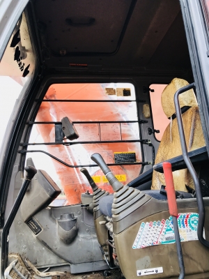 ขาย HITACHI ZX225USR  ไมล์ 13,xxxชม.มีไลนหัวกระแทก รถพร้อมใช้งาน
