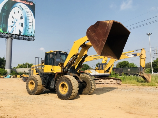 ขาย รถตักKOMATSU WA380-6 เครื่อง เกียรดี รถพร้อมใช้งาน เอกสารอินวอย