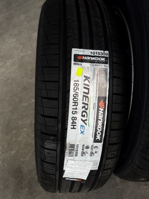 ขายล้อแม็ก march mc 15"&times;5.5" et50 4รู100 พร้อมยางใหม่ปี18 สนใจติดต่อร้าน ก.เจริญการยางครับ 081-3747940