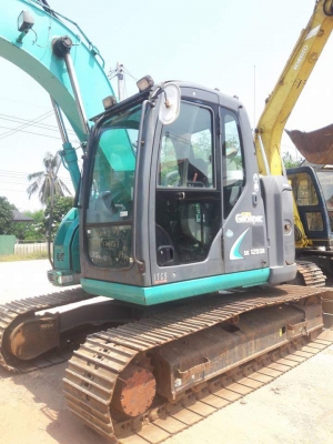 ขายจ้า..KOBELCO SK125SR  YV05  ปี 2009  5,XXX  ชั่วโมง  สภาพสวยมากๆๆ  เดิมๆๆ  พร้อมใช้  โทร 089-3818694  ดวงนภา