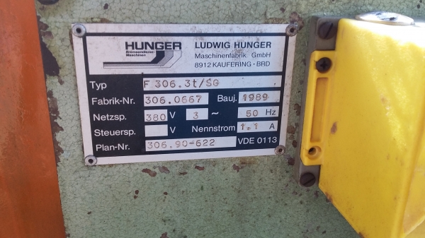 เครื่งกลึงจานเบรก