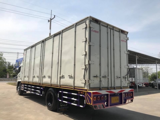 Hino mega FG8JRLA Euro 3 เครื่องคอมมอลเรล 212 เเรง ตู้ 10 บานเปิดได้รอบไม่มีเสากลาง ช่วงยาว 7.50 เมต