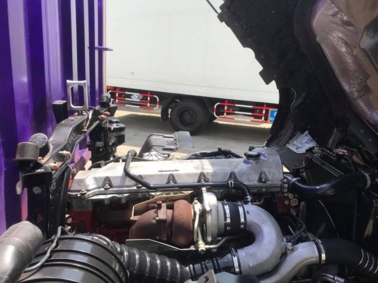 Hino mega FG8JRLA Euro 3 เครื่องคอมมอลเรล 212 เเรง ตู้ 10 บานเปิดได้รอบไม่มีเสากลาง ช่วงยาว 7.50 เมต