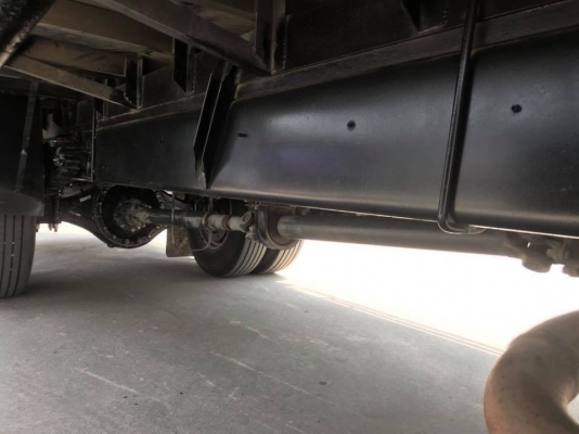 Hino mega FG8JRLA Euro 3 เครื่องคอมมอลเรล 212 เเรง ตู้ 10 บานเปิดได้รอบไม่มีเสากลาง ช่วงยาว 7.50 เมต