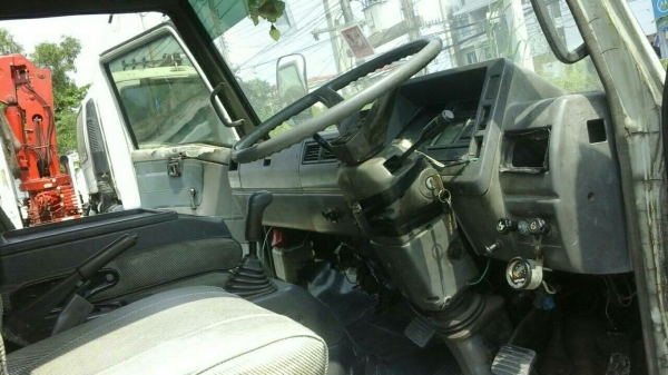 รถFC2W ตู้ 10 บาน ยาว5เมตร เครื่องยนต์120แรง มีแอร์ พวงมาลัยเพาเวอร์