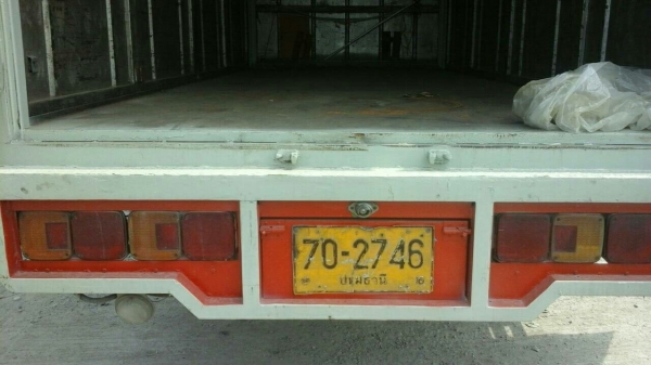 รถFC2W ตู้ 10 บาน ยาว5เมตร เครื่องยนต์120แรง มีแอร์ พวงมาลัยเพาเวอร์