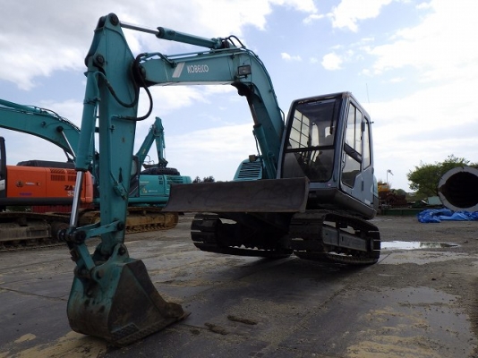 KOBELCO : SK60-3 LE-22XXX ปี1999 5,811ชม. สวยๆจากญี่ปุ่นครับ 0988585524 สามภพครับ KOBELCO : SK60-3 LE-22XXX ปี1999 5,811ชม. สวยๆจากญี่ปุ่นครับ 0988585524 สามภพครับ