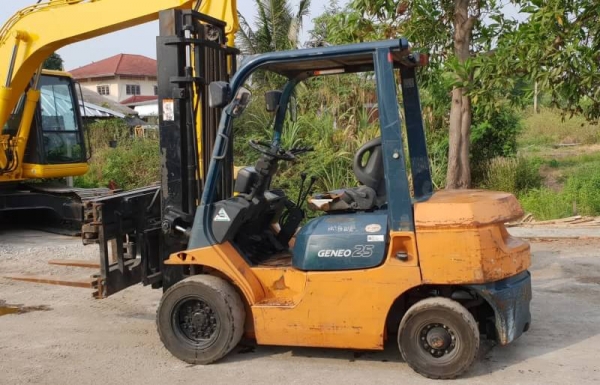 ขายด่วนรถยก TOYOTA7FG25ยก2.5 ตันเสาสูง3.5เมตรยางตัน4เส้นรถนอกนำเข้ายังไม่เคยใช้งานในเมืองไทยเลย ขายด่วนรถยก TOYOTA7FG25ยก2.5 ตันเสาสูง3.5เมตรยางตัน4เส้นรถนอกนำเข้ายังไม่เคยใช้งานในเมืองไทยเลย