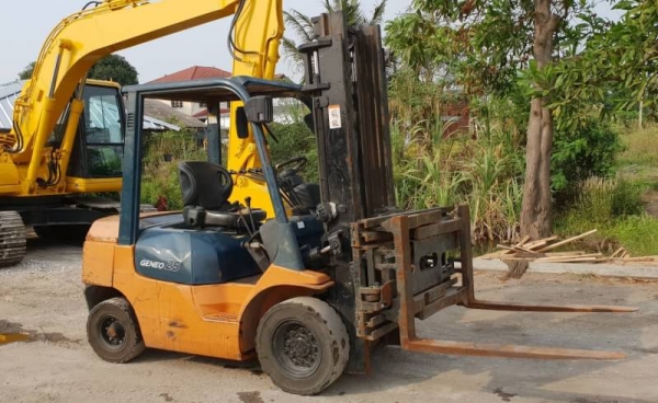 ขายด่วนรถยก TOYOTA7FG25ยก2.5 ตันเสาสูง3.5เมตรยางตัน4เส้นรถนอกนำเข้ายังไม่เคยใช้งานในเมืองไทยเลย ขายด่วนรถยก TOYOTA7FG25ยก2.5 ตันเสาสูง3.5เมตรยางตัน4เส้นรถนอกนำเข้ายังไม่เคยใช้งานในเมืองไทยเลย